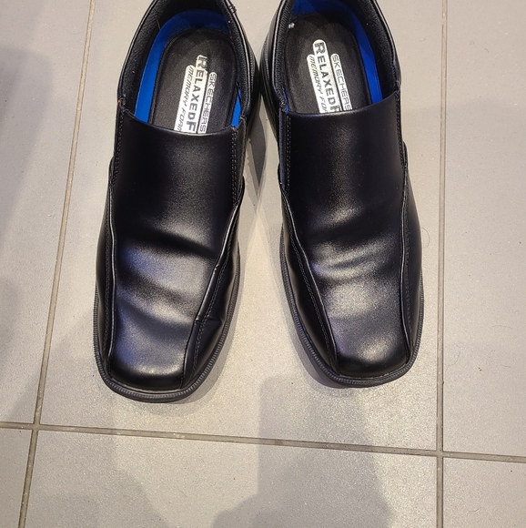 Skechers Men's Shoe Size 9 - Picture 2 of 2